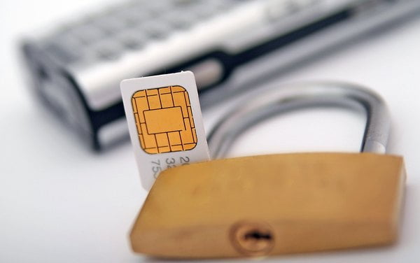 ¿Qué es el pin de bloqueo de red de tarjeta SIM?