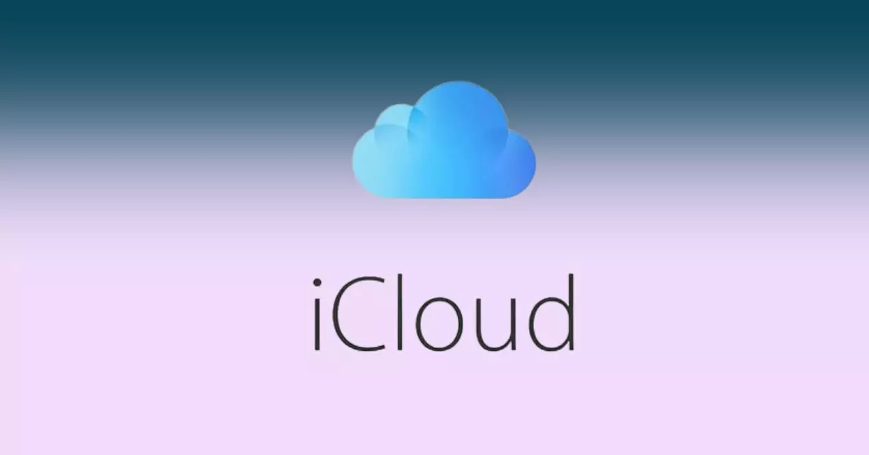 Con la ayuda de iCloud