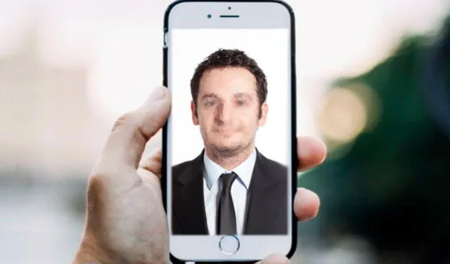 ¿Cómo hacer fotos tipo carnet desde tu propio móvil?